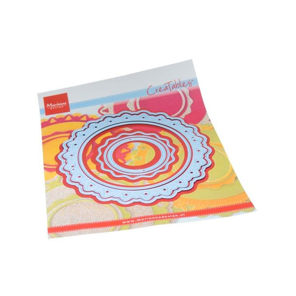 Marianne Design - Die - Jolly Christmas Doily