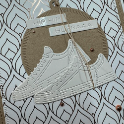 Simple and Basic - Die - Sneakers