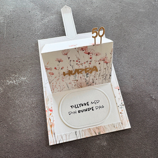 Simple and Basic - Die - Sliding card