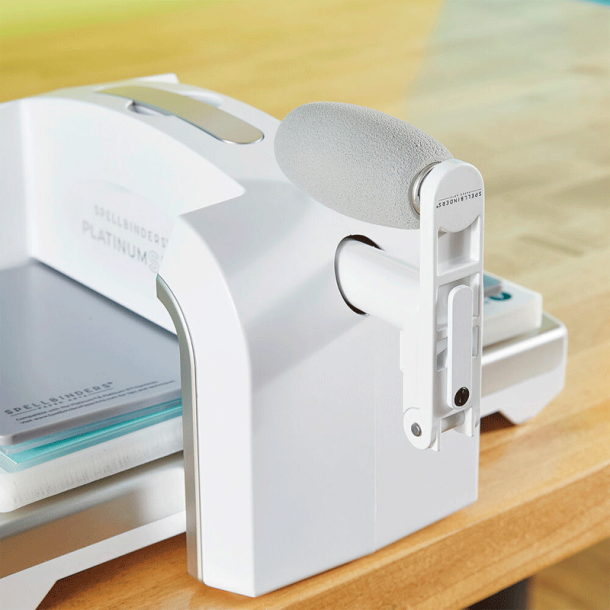 Spellbinders - My Turn hndtag til Platinum 6