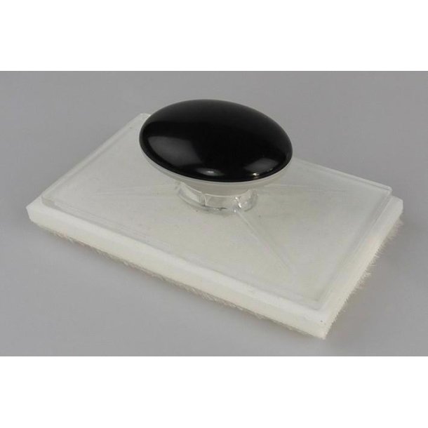 Nellie Snellen - Stamp Cleaning Toll