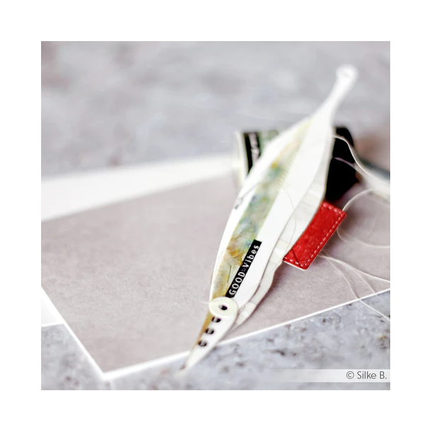 Alexandra Renke Die - Sweet Chestnut leaves eith eyelets