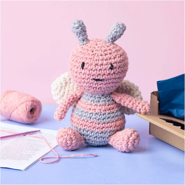 DIY Kit - Hkling - Amigurumi - Honningbi