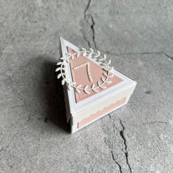 Simple and Basic - Die - Kage Stykke