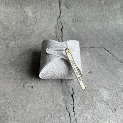 Simple and Basic - Die - Gaveske Med Hndtag