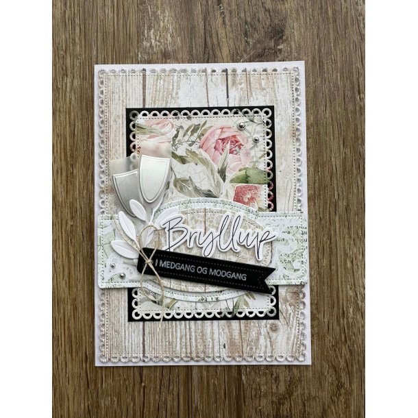 Simple and Basic - Die - Blonde Kant - Regtangel