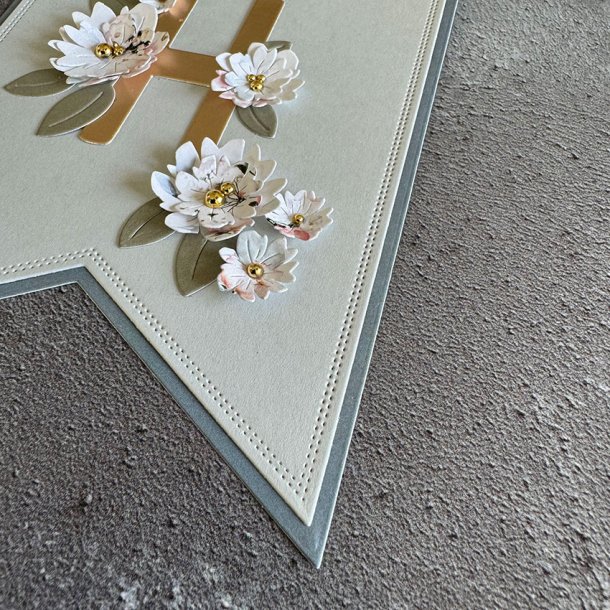 Simple and Basic - Die - Blomster