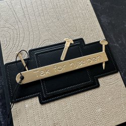 Simple and Basic - Die - Tags Tak