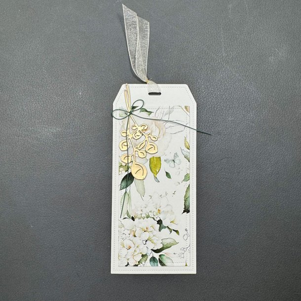 Simple and Basic - Die - Tag med pynt