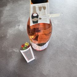 Simple and Basic - Die - Flasketag