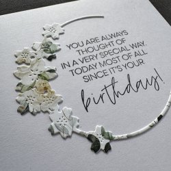 Simple and Basic - Die - Blomsterkrans halvcirkel